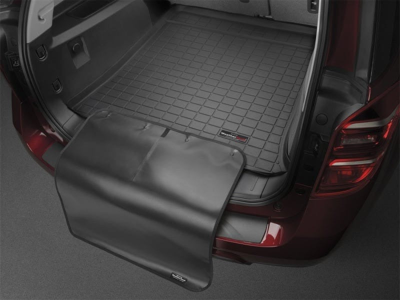 WeatherTech 24-25 BMW 540i / 530i (Mobility Kit w/o Spare Tire) Cargo Liner w/Bumper Protector - Blk
