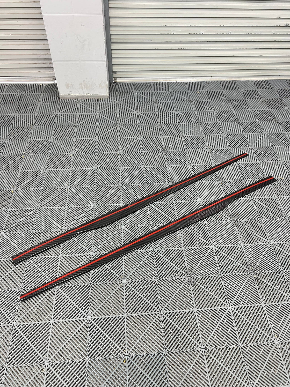 G87 Dry Carbon Fiber Side Skirt Extensions