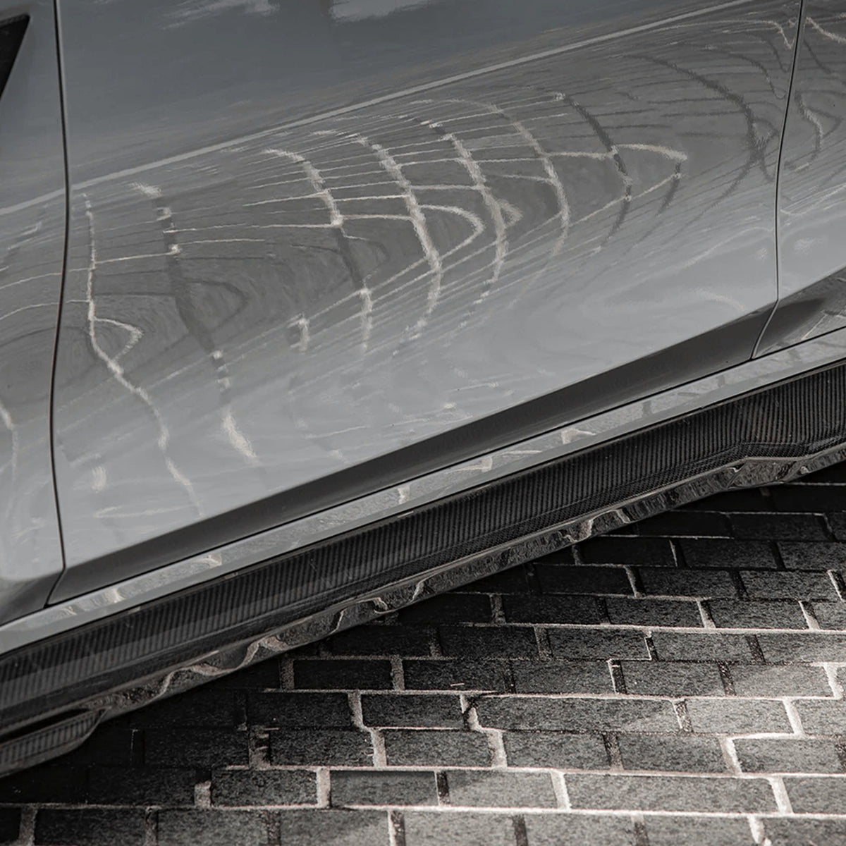 G8X SQ Style Carbon Fiber Side Skirts