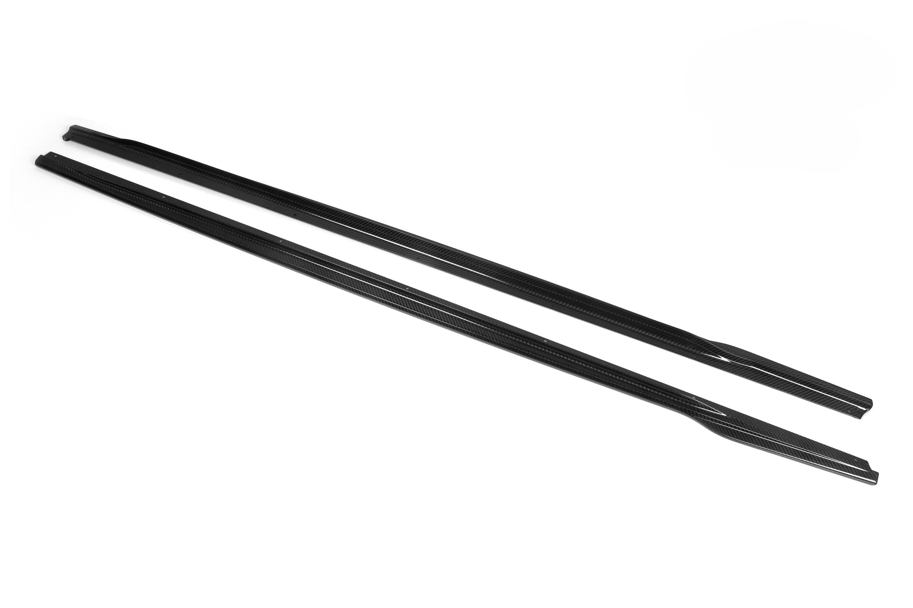 G42 SQ Dry Carbon Side Skirts