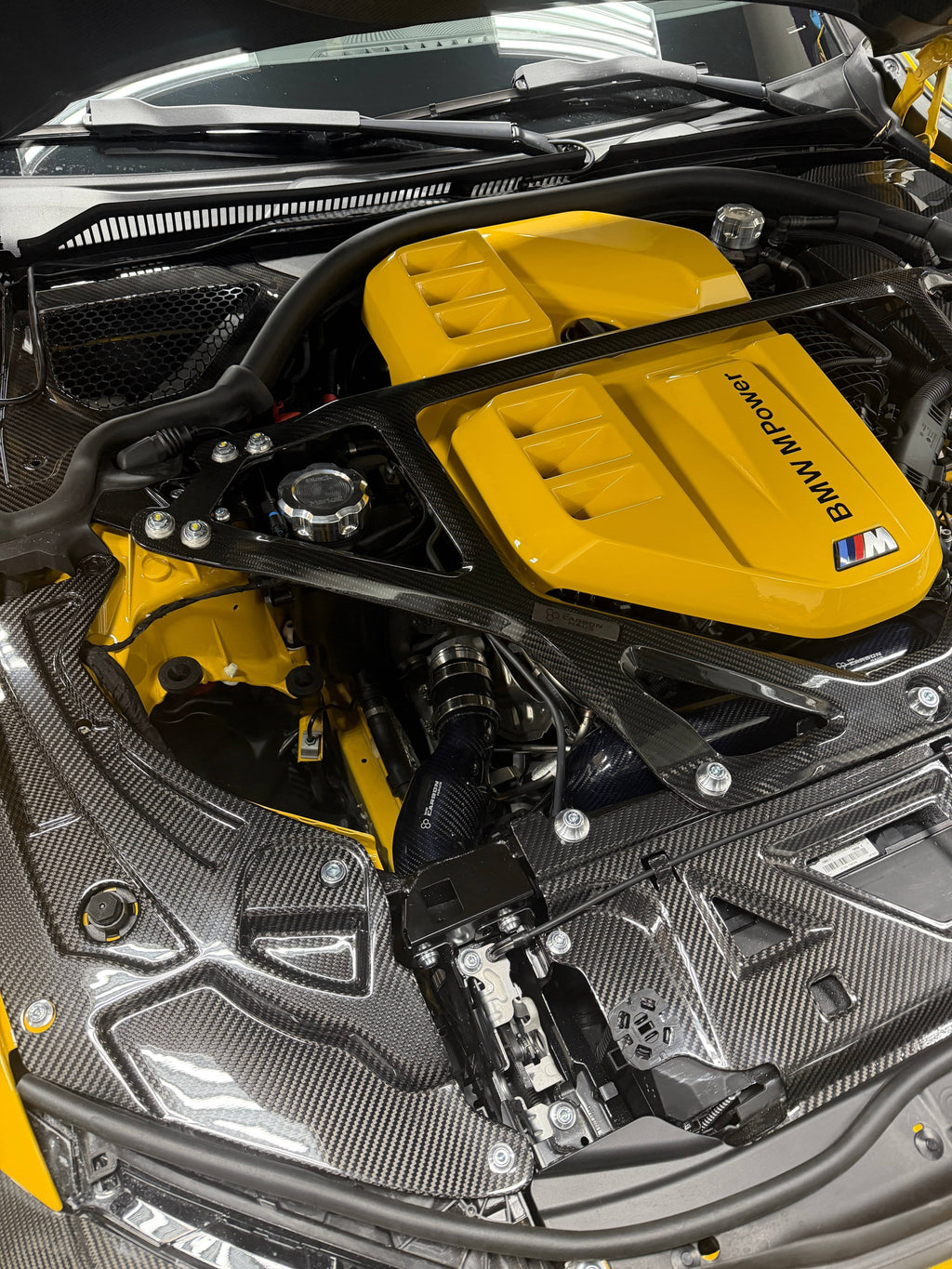 G8X CSL Style Carbon Strut Brace