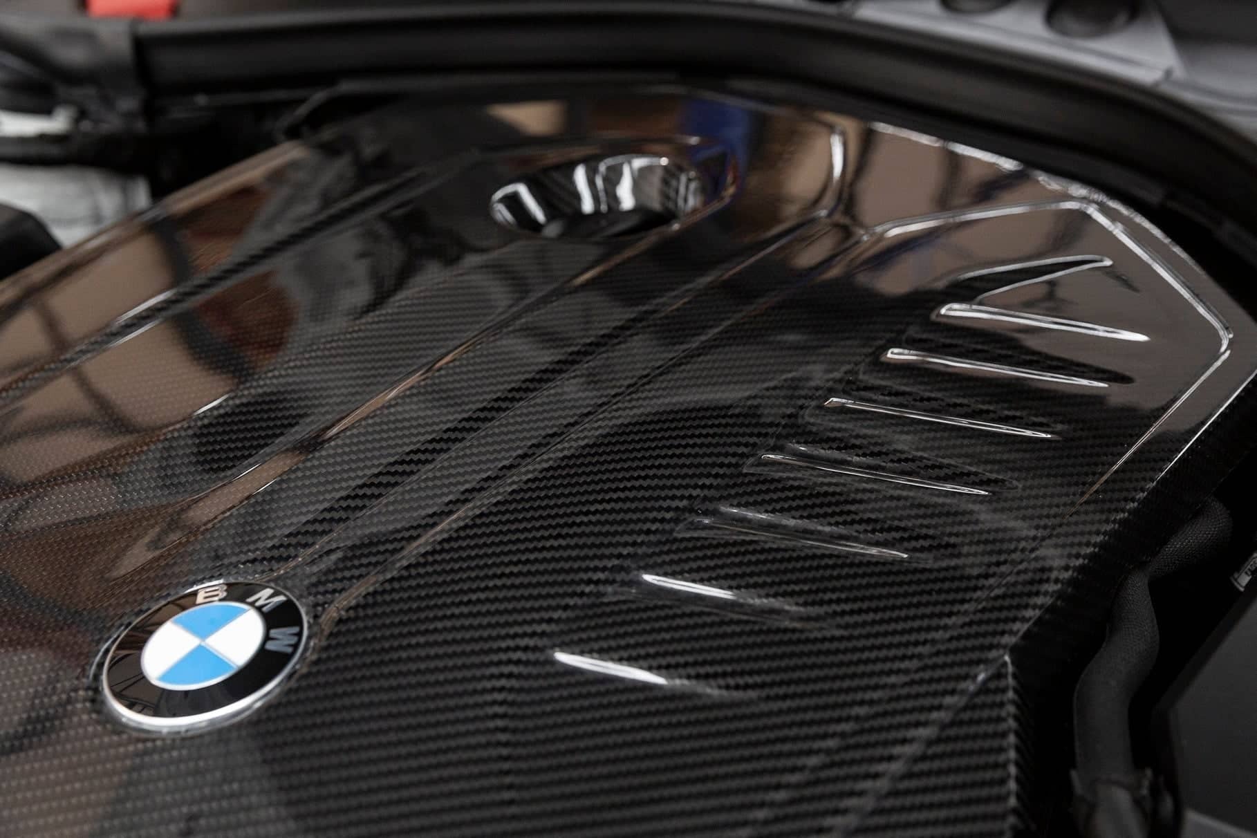 Eventuri BMW B58 Black Carbon Engine Cover
