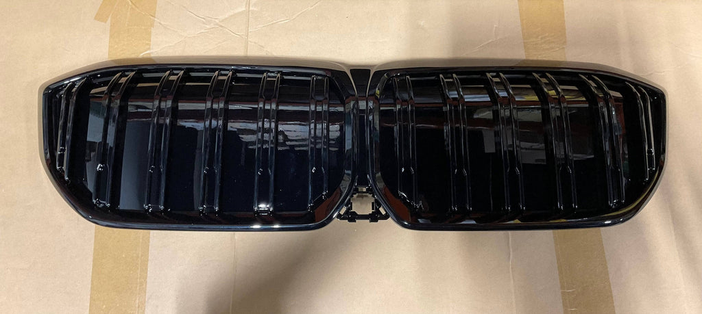 OPEN BOX - BMW 2023+ G26 i3 Front Kidney Grille Replacement (Gloss Black)