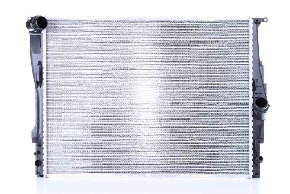 BMW E90/E92/E93 3-Series Engine Cooling Radiator By Nissens 17117562079 or 17117559273