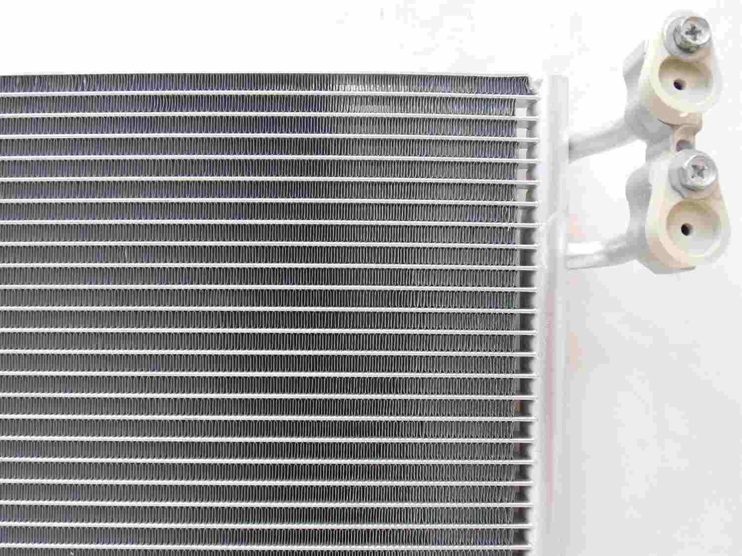 BMW X1 sDrive28i & xDrive28i A/C Condenser By UAC 64539229021