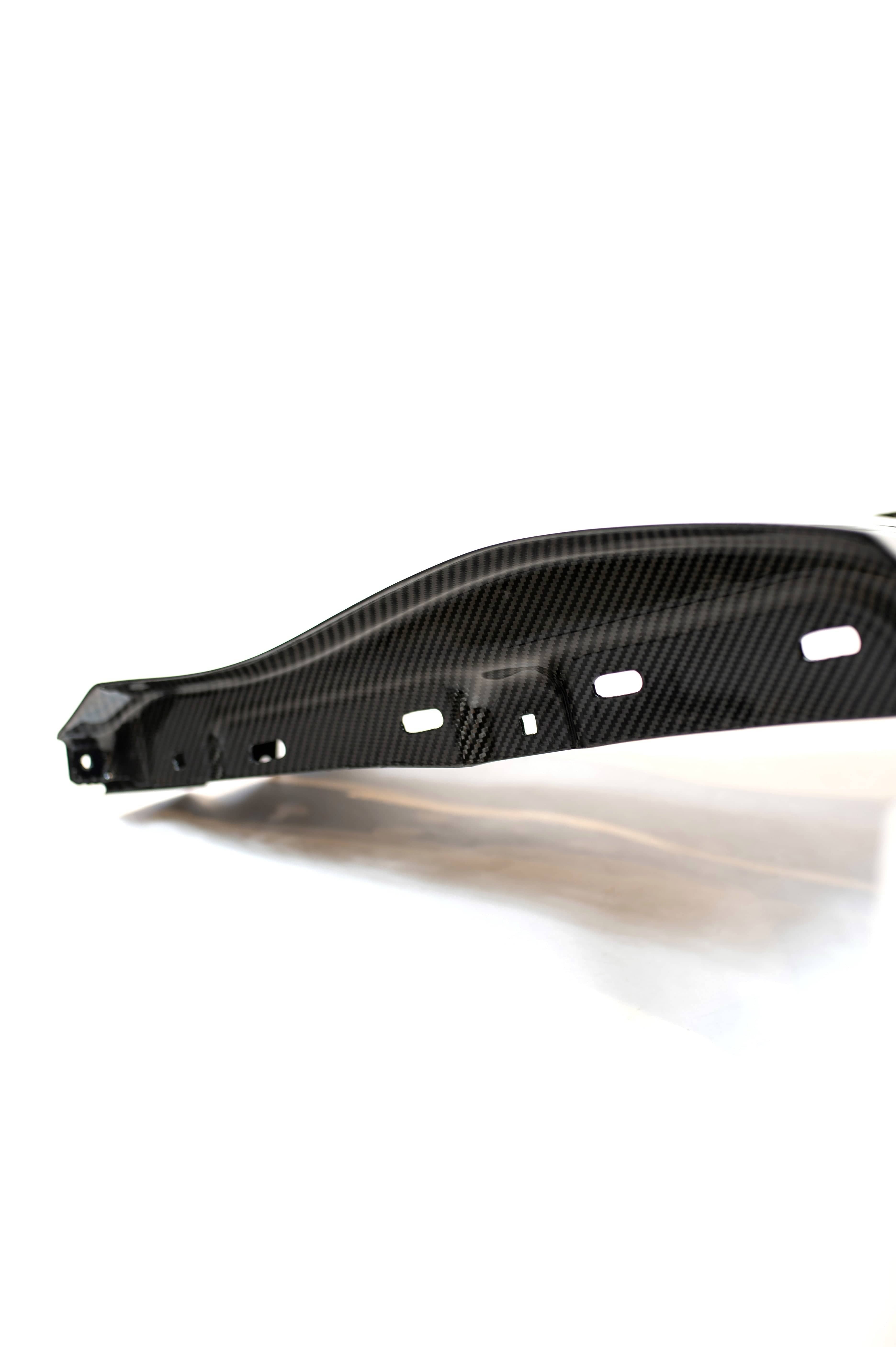 G8X Dry Carbon Fiber V2 Fenders