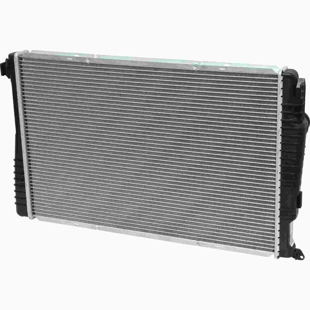 BMW F25 X3/X4 xDrive35i Engine Cooling Radiator By UAC 17118623350