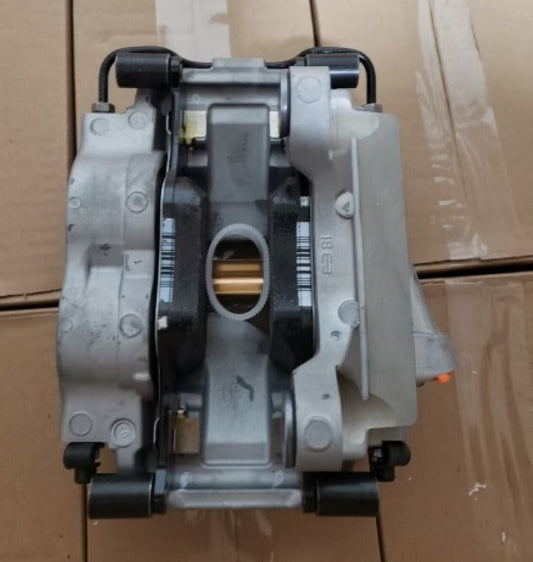 BMW G05 X5 New Front Brake Caliper OEM 34116883483 or 34116883484
