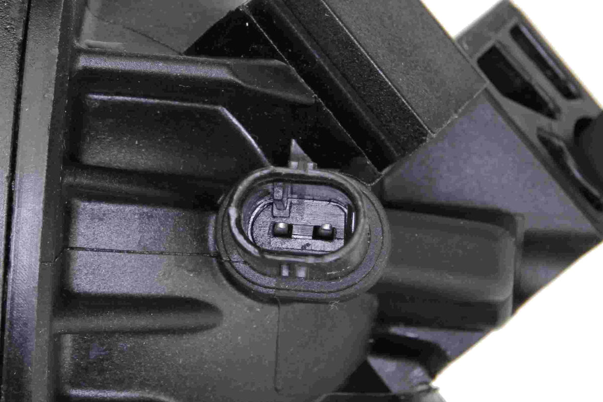 BMW F10 535i Engine Cooling Thermostat By Uro 11538671516
