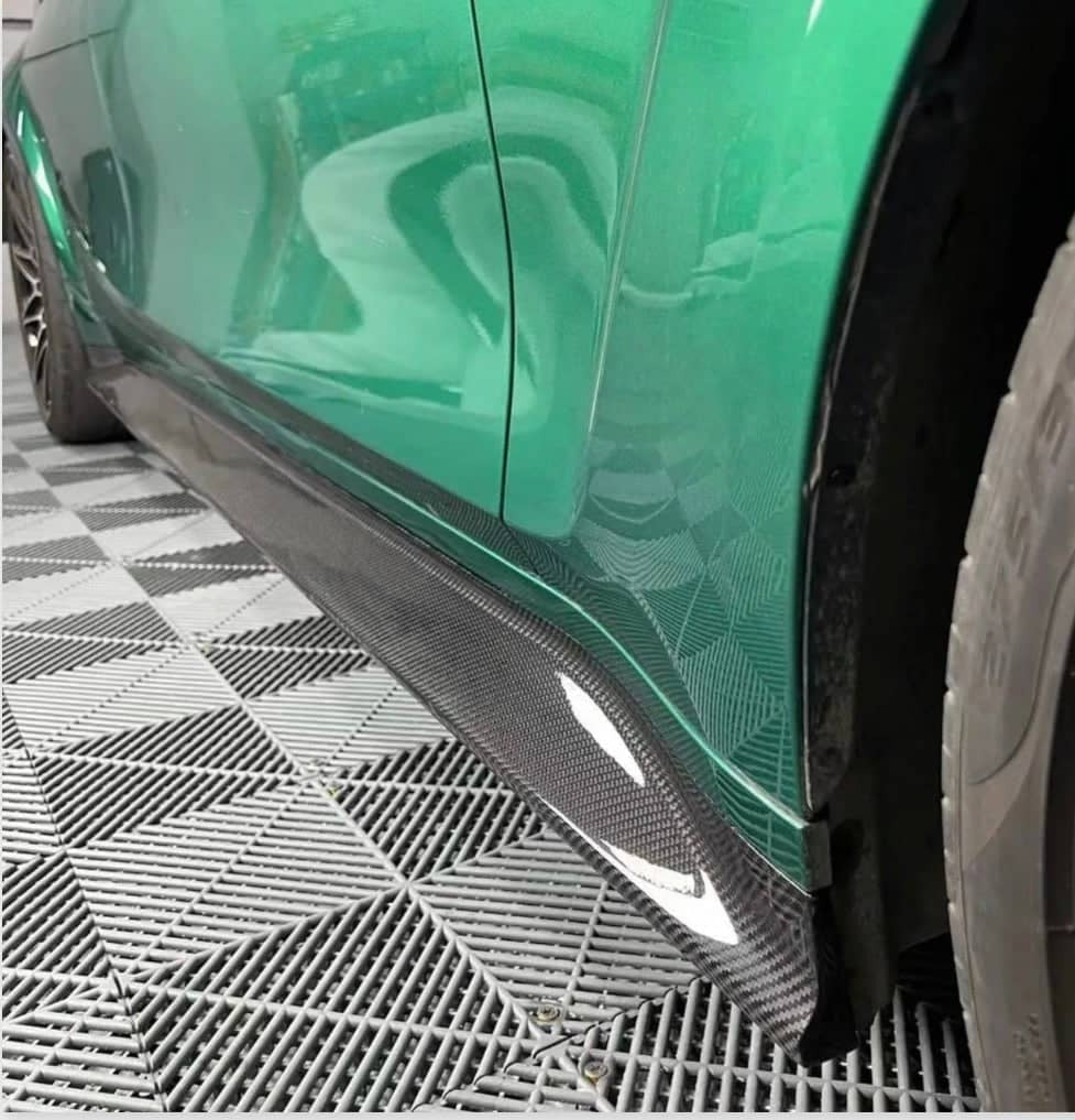 G8X Dry Carbon Fiber V2 Side Skirts