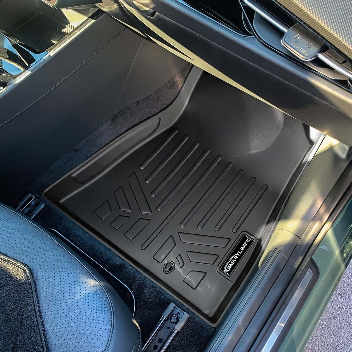SMARTLINER Floor Liners for 2022-2026 Volkswagen Taos (AWD Models)
