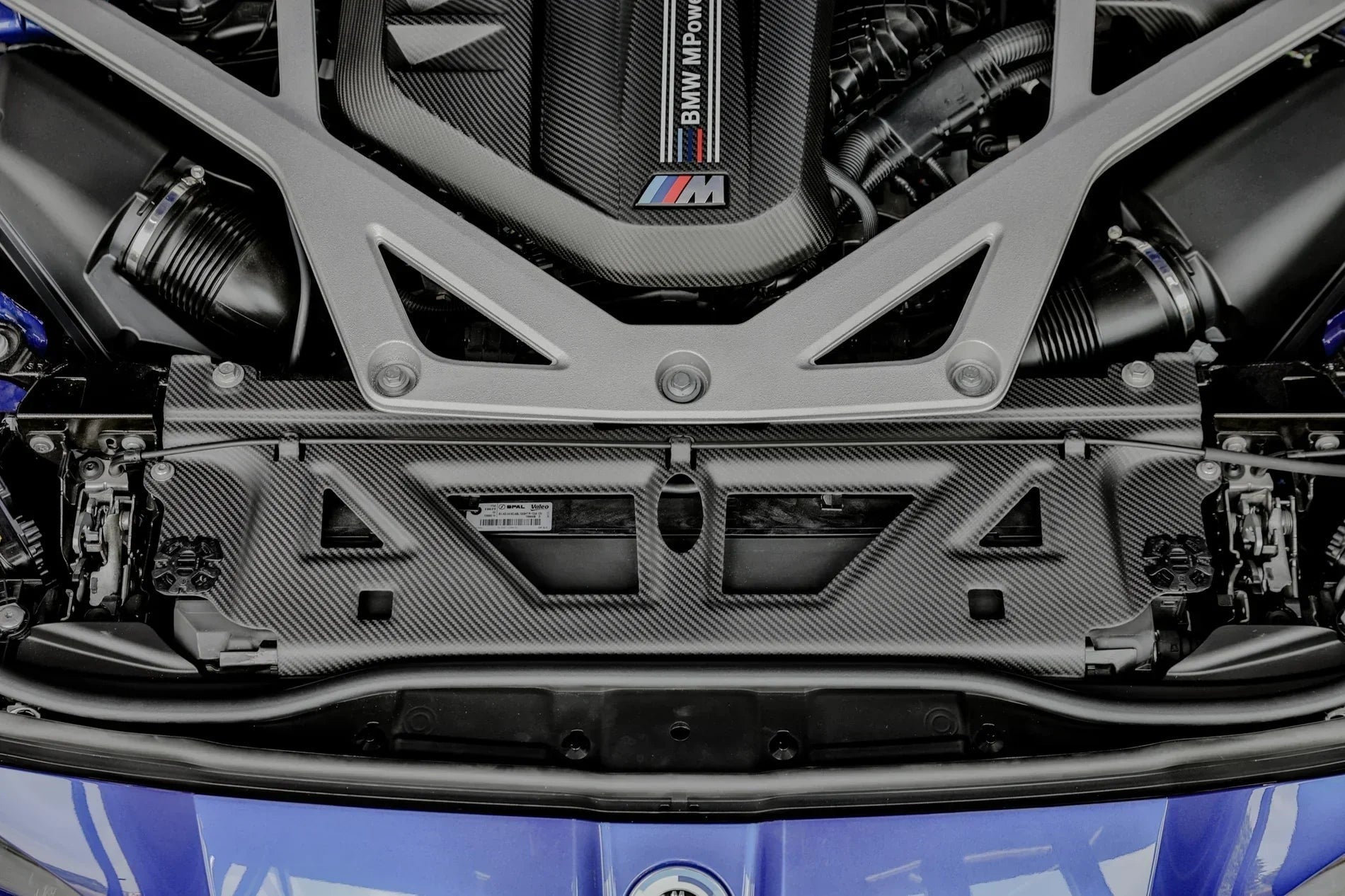 G8X Dry Carbon Fiber Cooling Shroud