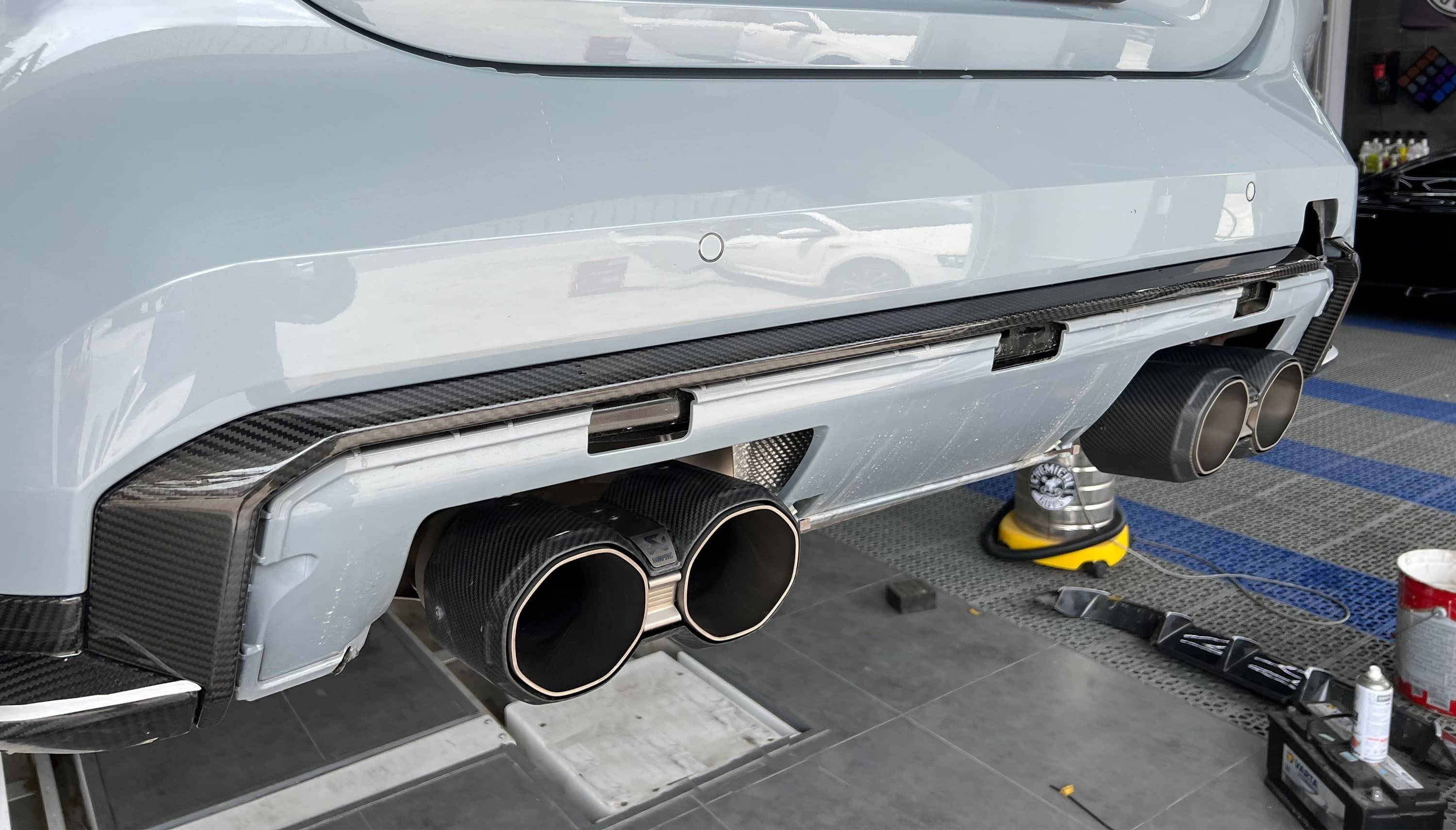 G8X Carbon Fiber Upper Diffuser Trim