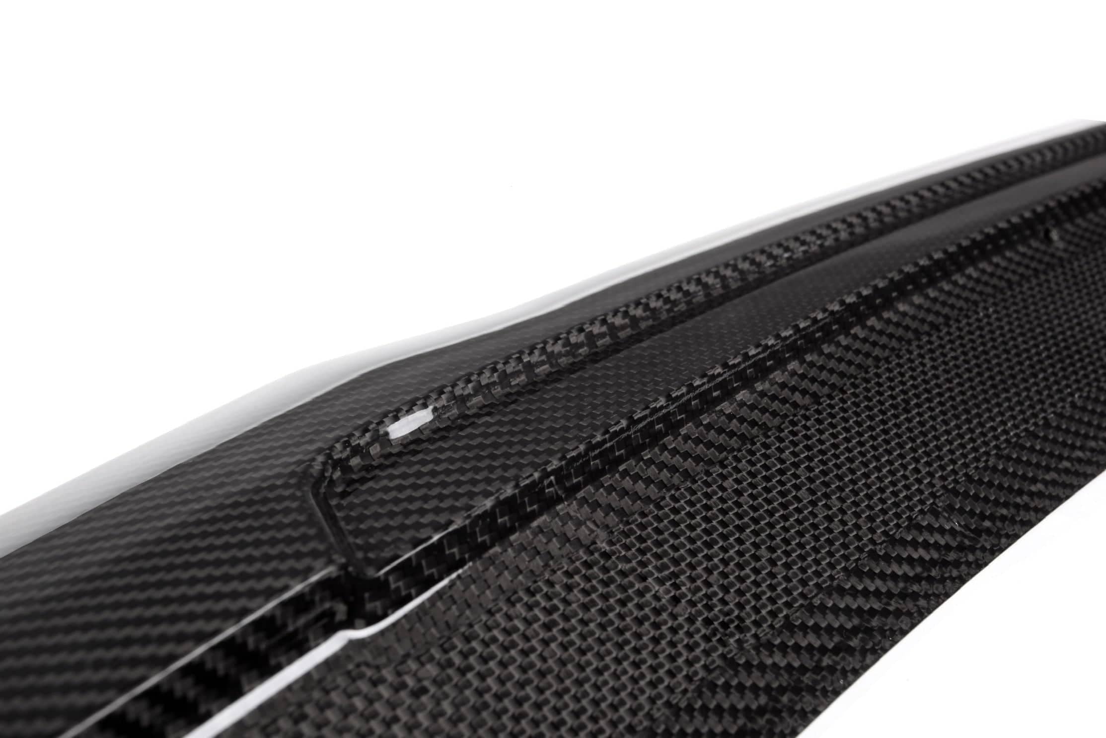 4 Series G22 High Kick Dry Carbon Fiber Spoiler