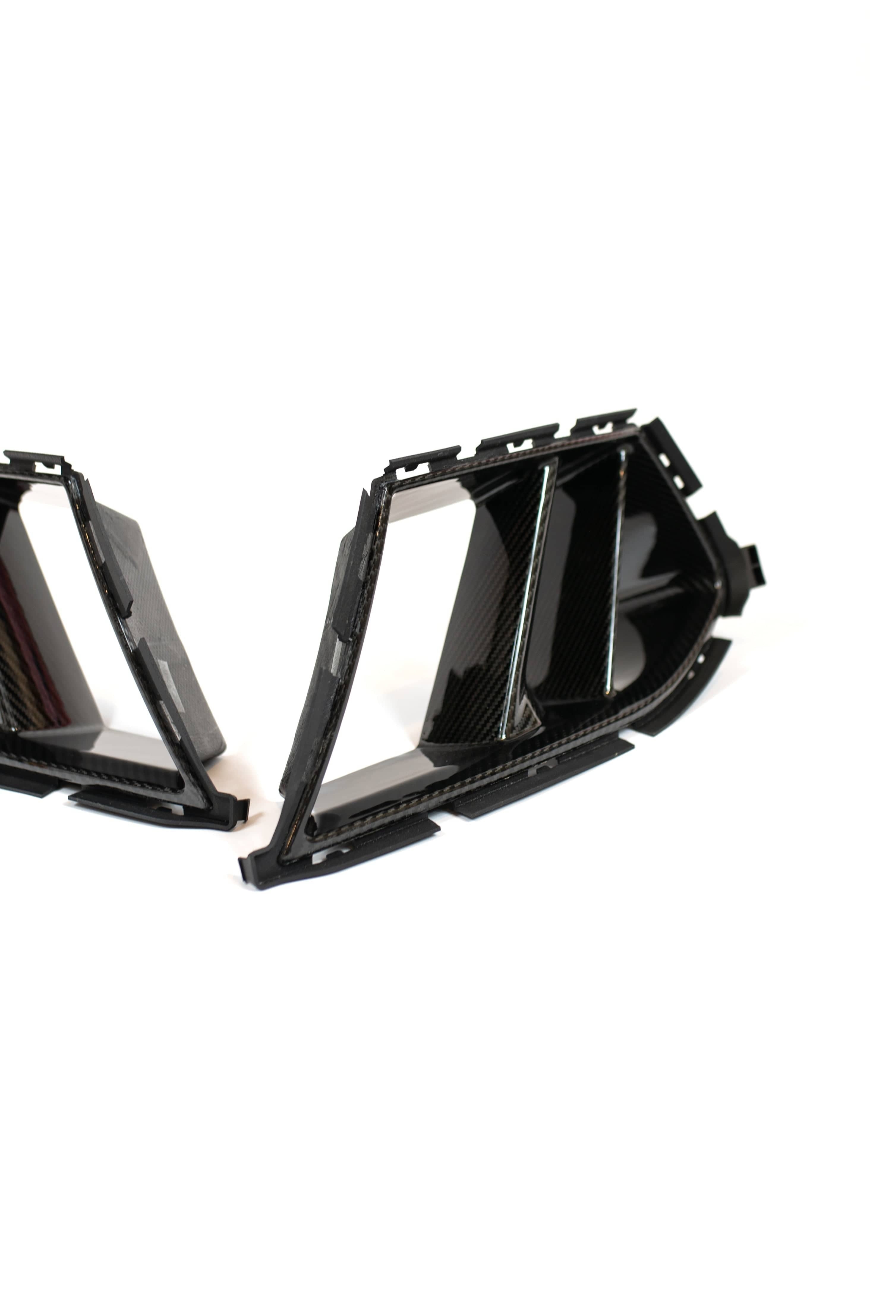 G8X Dry Carbon Fiber Dual Air Ducts