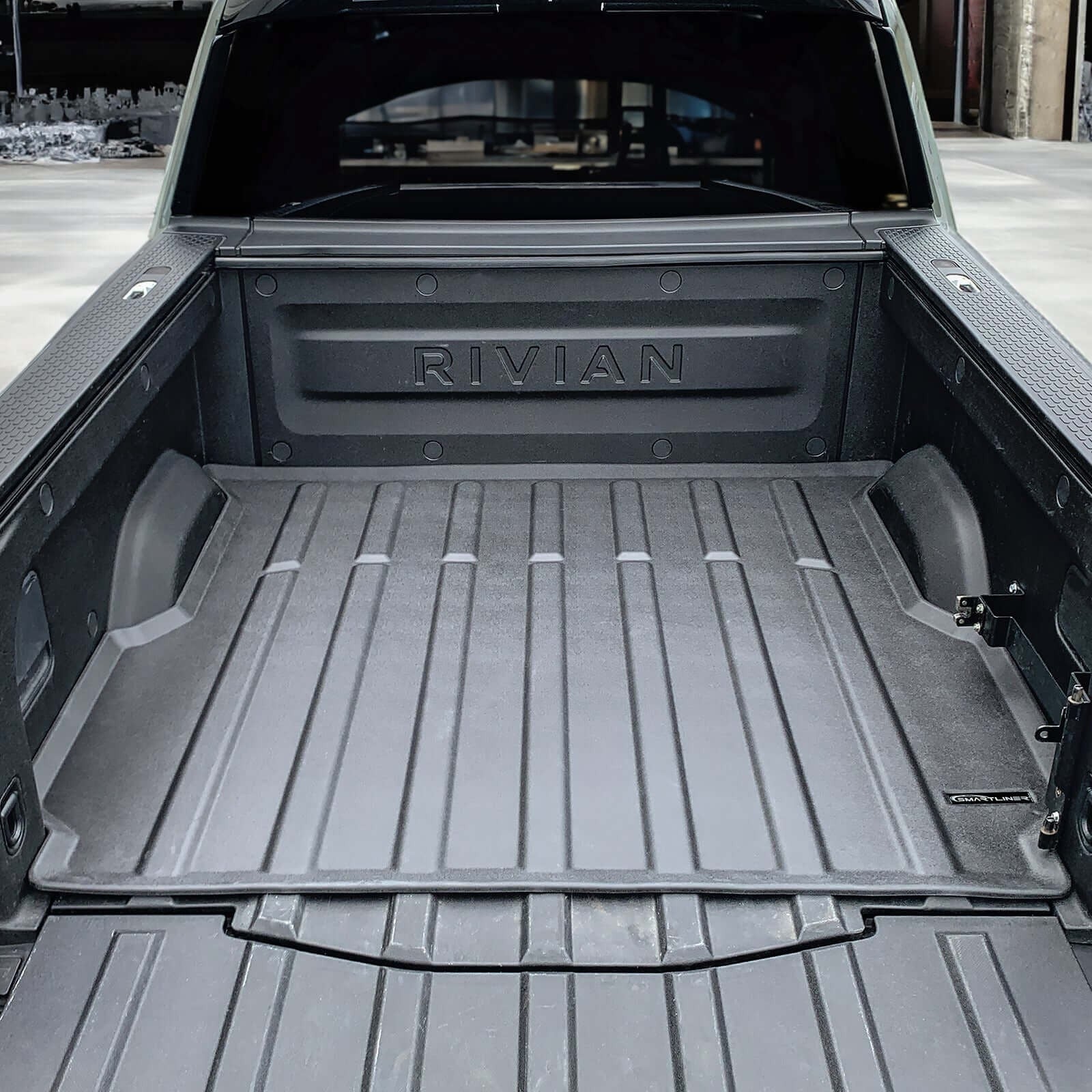 SMARTLINER Floor Liners for 2025-2026 Rivian R1T