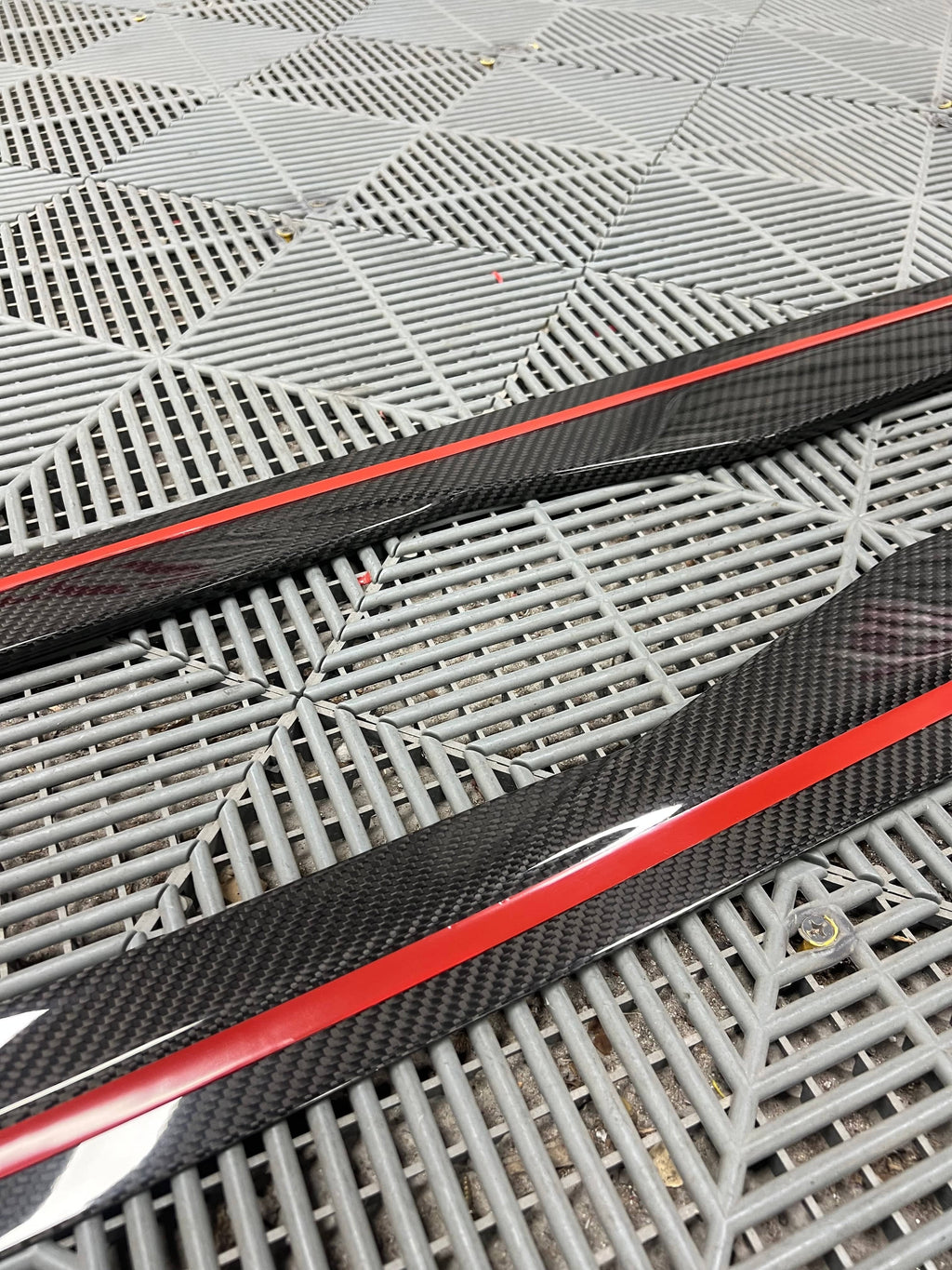 G87 Dry Carbon Fiber Side Skirt Extensions