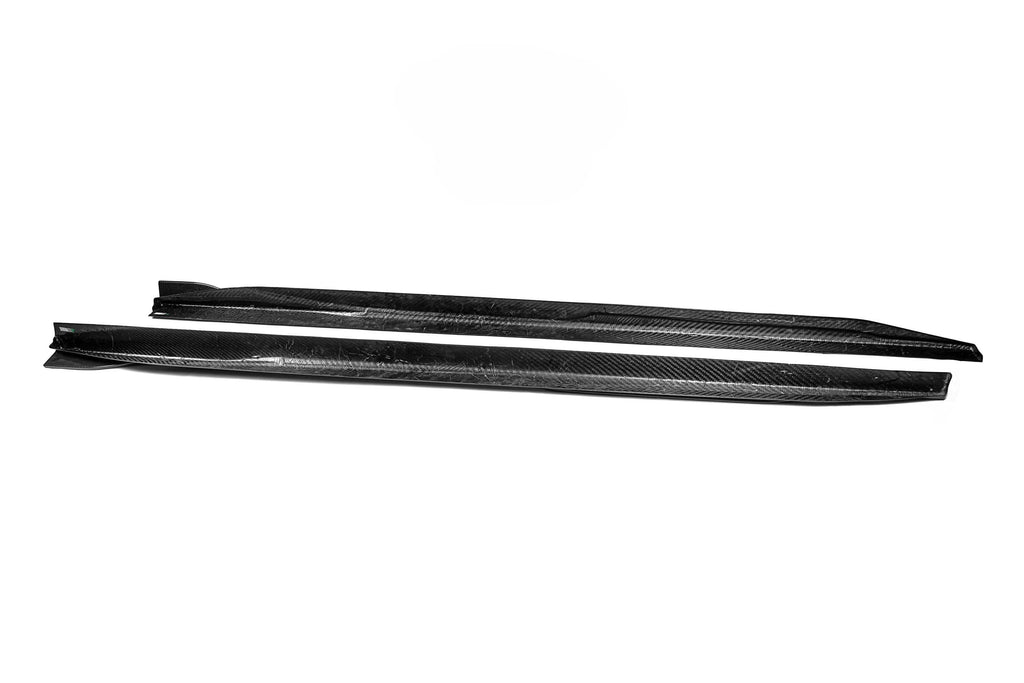 i4 SQ Style Dry Carbon Side Skirt