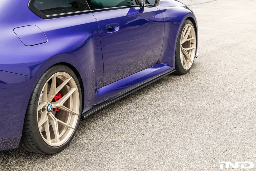 TREVORA G87 M2 Carbon Flat Side Skirt Set