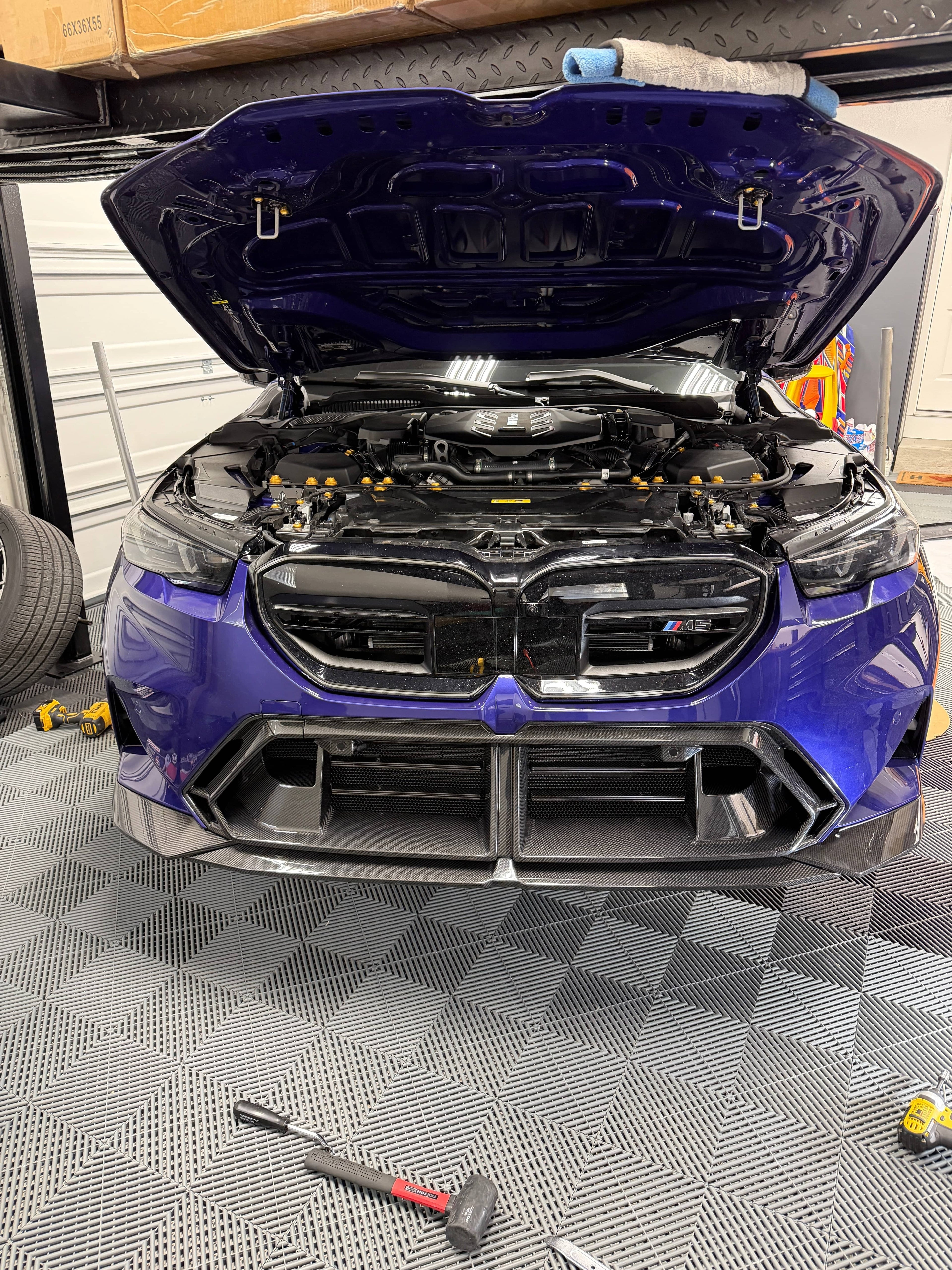 G90/G99 M5 SQ-A Style Dry Carbon Fiber Front Lip