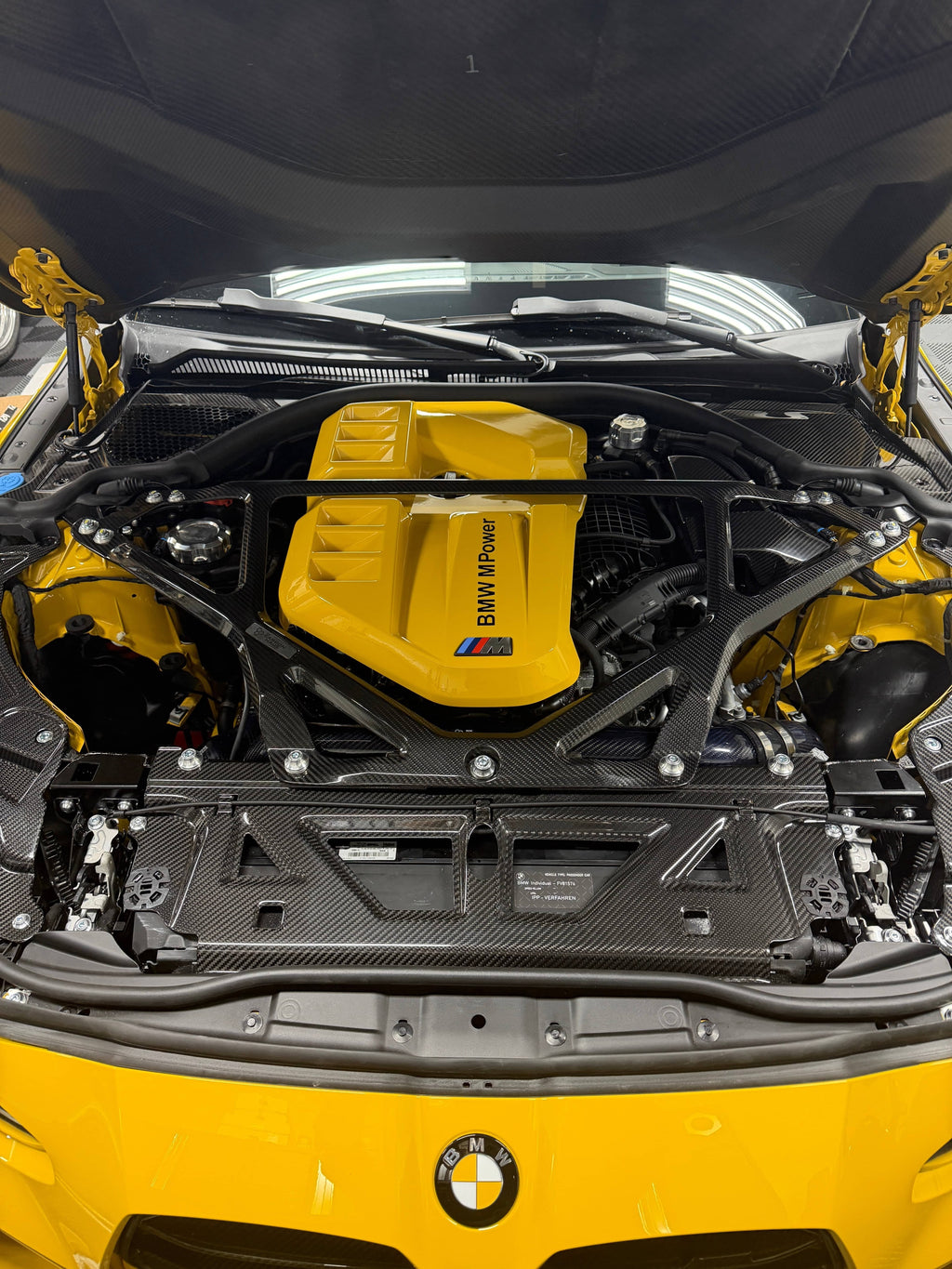 G8X CSL Style Carbon Strut Brace
