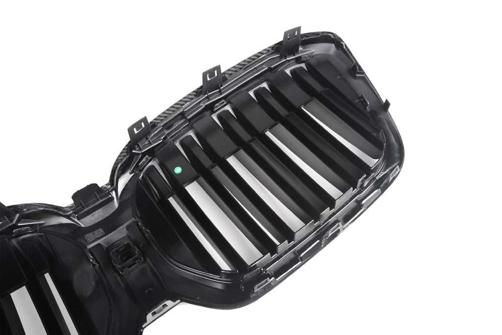 IX3 G08 BEV Double Slat Dry Carbon Fiber Grill