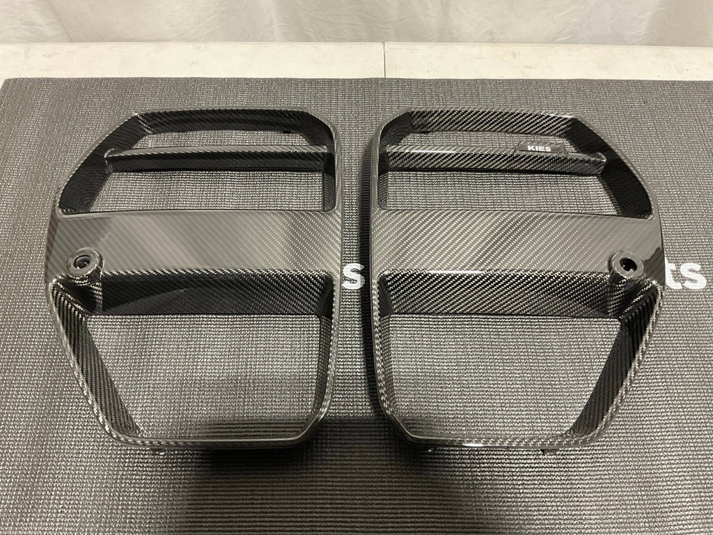 OPEN BOX - BMW G8X Dry Carbon Fiber V-Style Front Grill Replacement (w/ ACC)