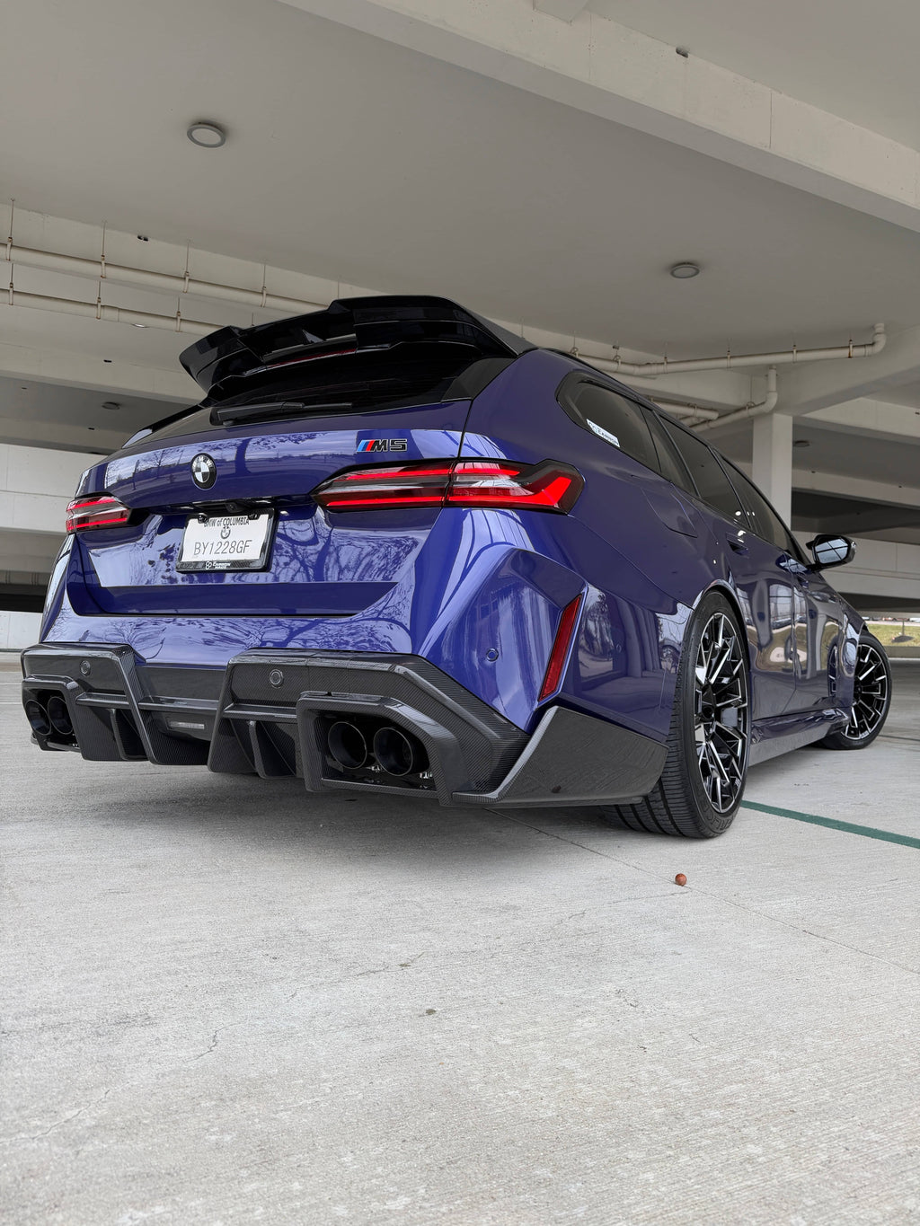 G90/G99 M5 SQ-B Dry Carbon Fiber Rear Diffuser