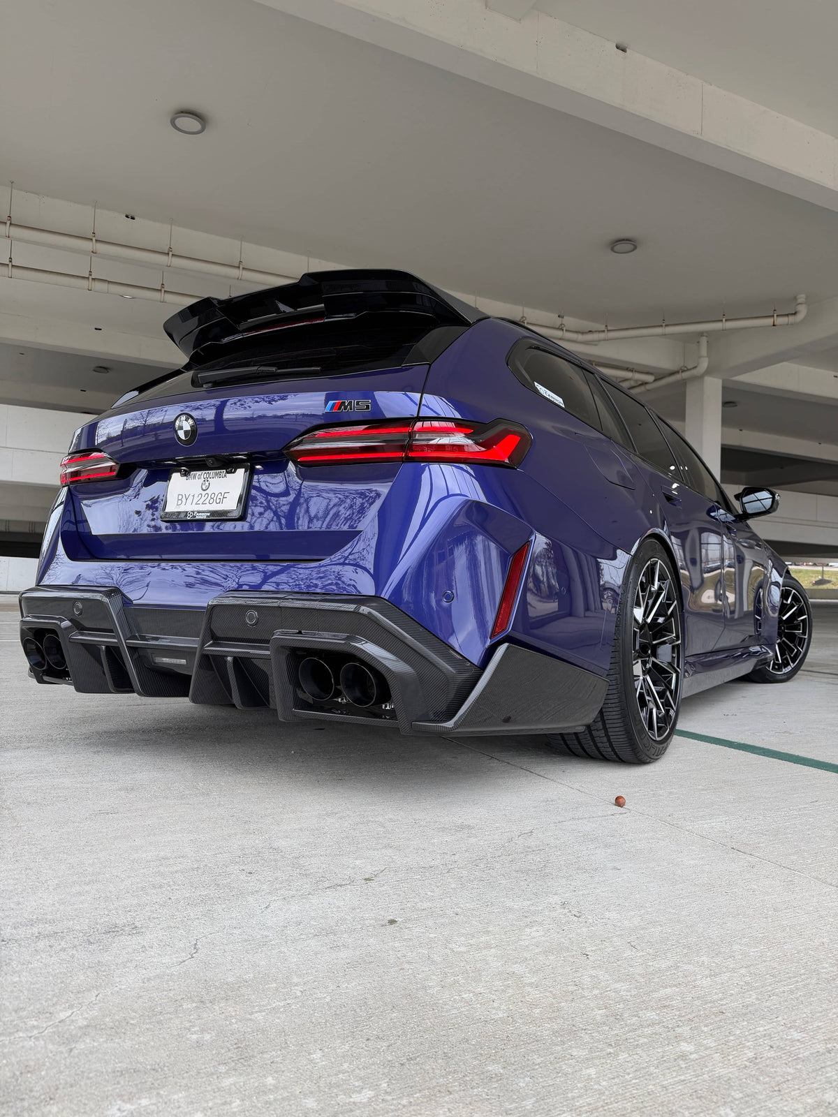 G90/G99 M5 SQ-B Dry Carbon Fiber Rear Diffuser