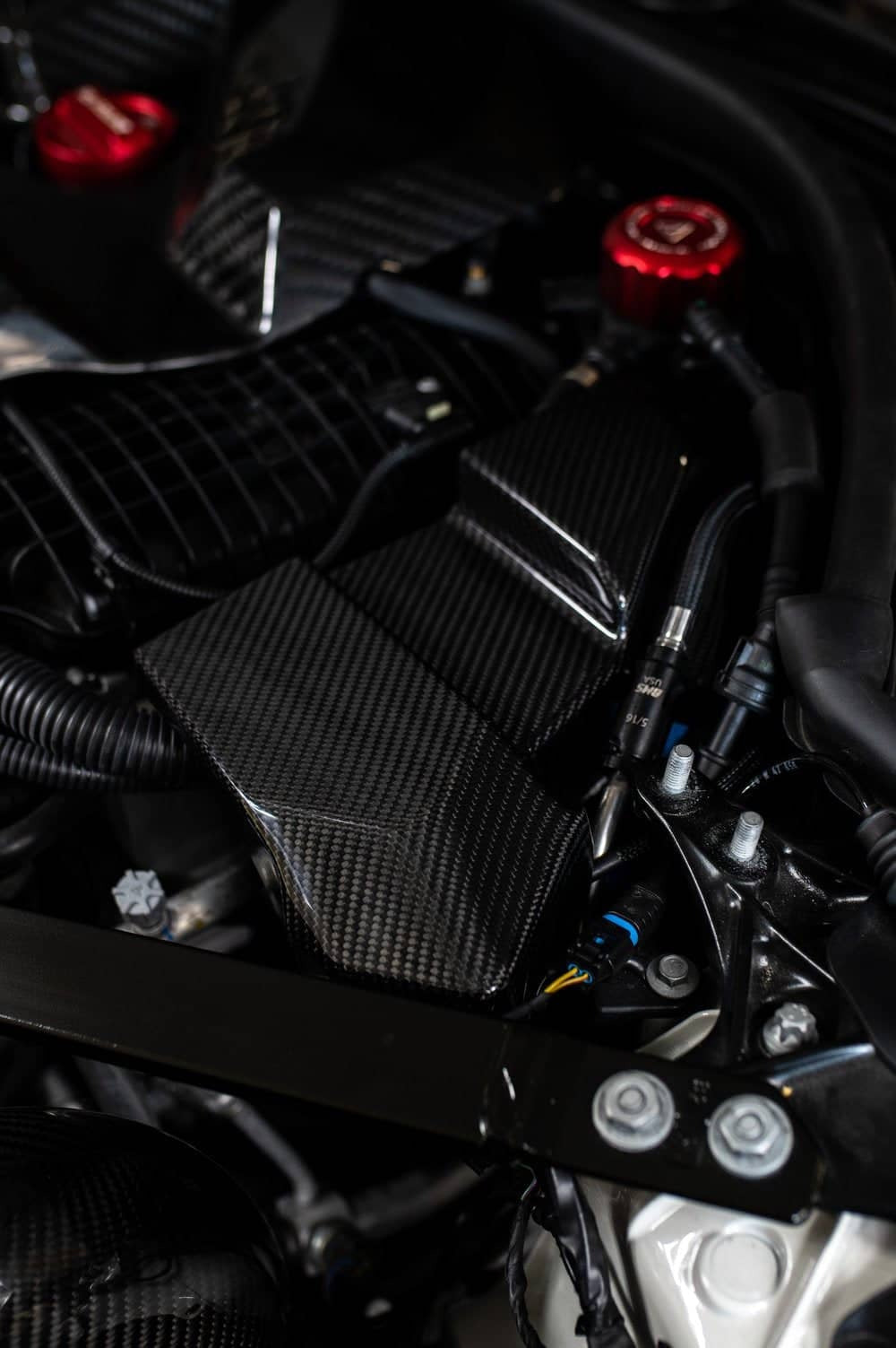 G8X Dry Carbon DME/ECU Replacement Cover