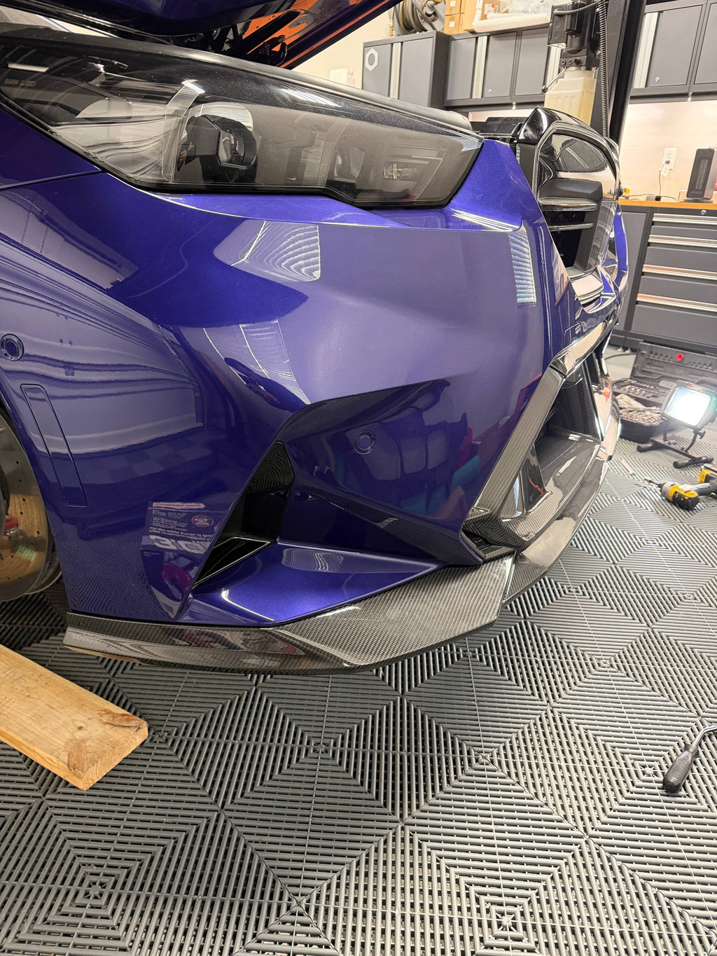 G90/G99 M5 SQ-A Style Dry Carbon Fiber Front Lip