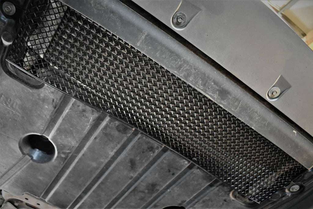 Zunsport G8X M2 / M3 / M4 Oil Cooler Grille