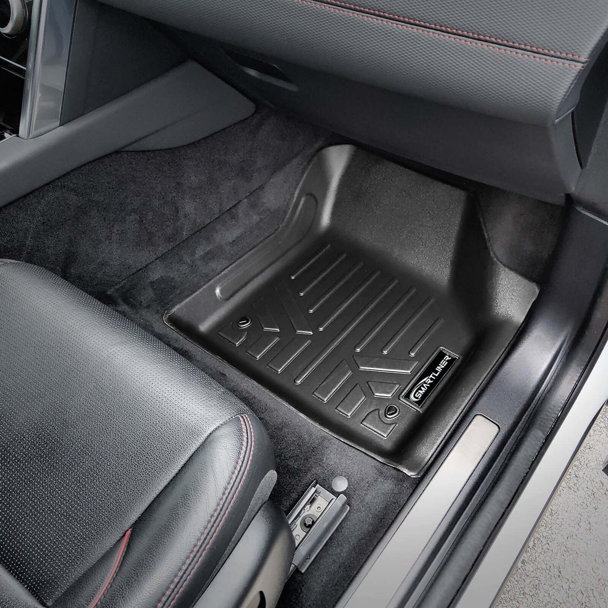 SMARTLINER Floor Liners for 2020-2026 Land Rover /Range Rover Discovery Sport (5 Passenger Model)