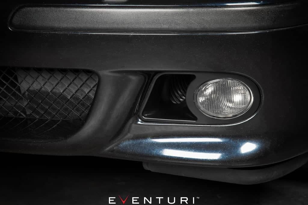 Eventuri BMW E39 M5 Black Carbon Intake System