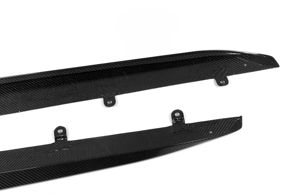 G16 SQ Style Dry Carbon Side Skirts