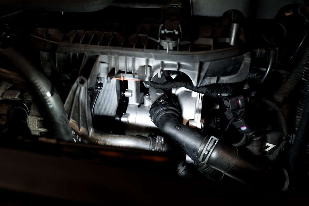 Metal Water Pump and Thermostat Kit - VW/Audi / 1.8T & 2.0T / MQB / EVO4