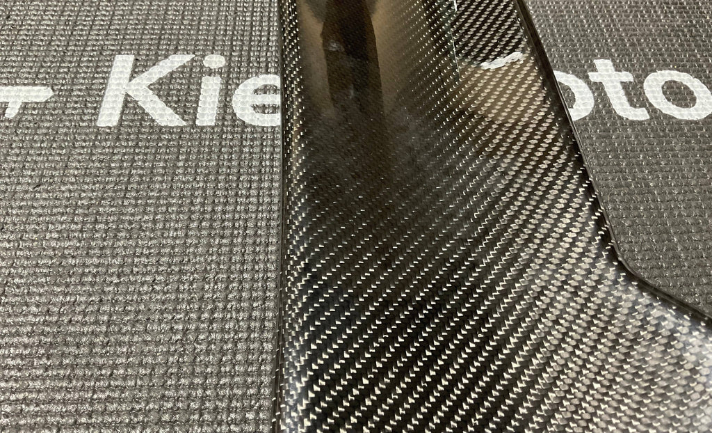 OPEN BOX - BMW E92 PSTL Aggressive Style Rear Trunk Lip (Foggy Carbon Weave Defect)