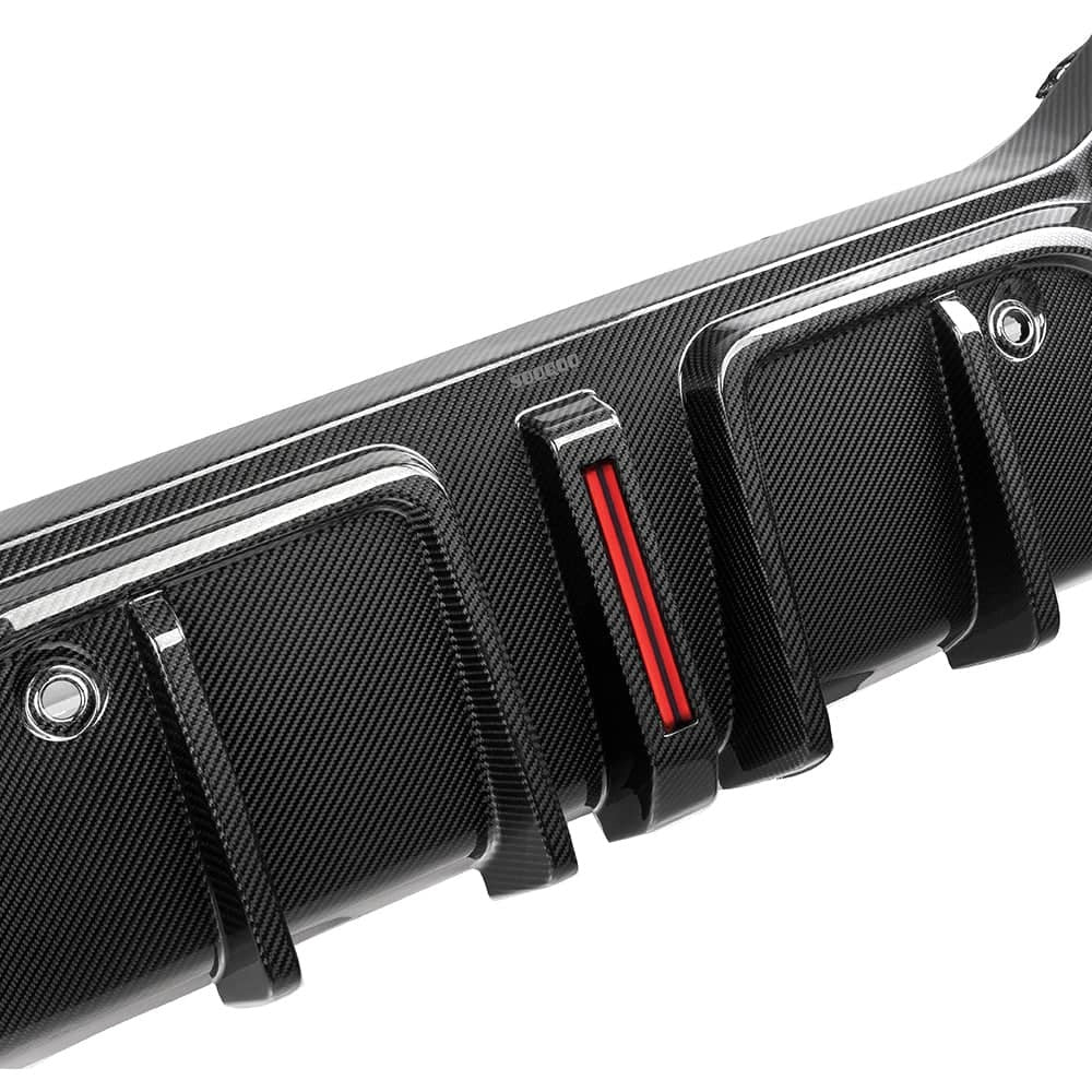 X6 G06 LCI Style Dry Carbon Fiber Rear Diffuser With Brake Light