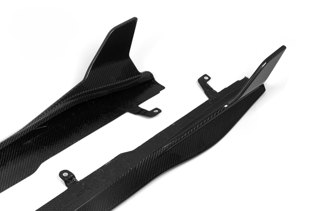 G16 SQ Style Dry Carbon Side Skirts