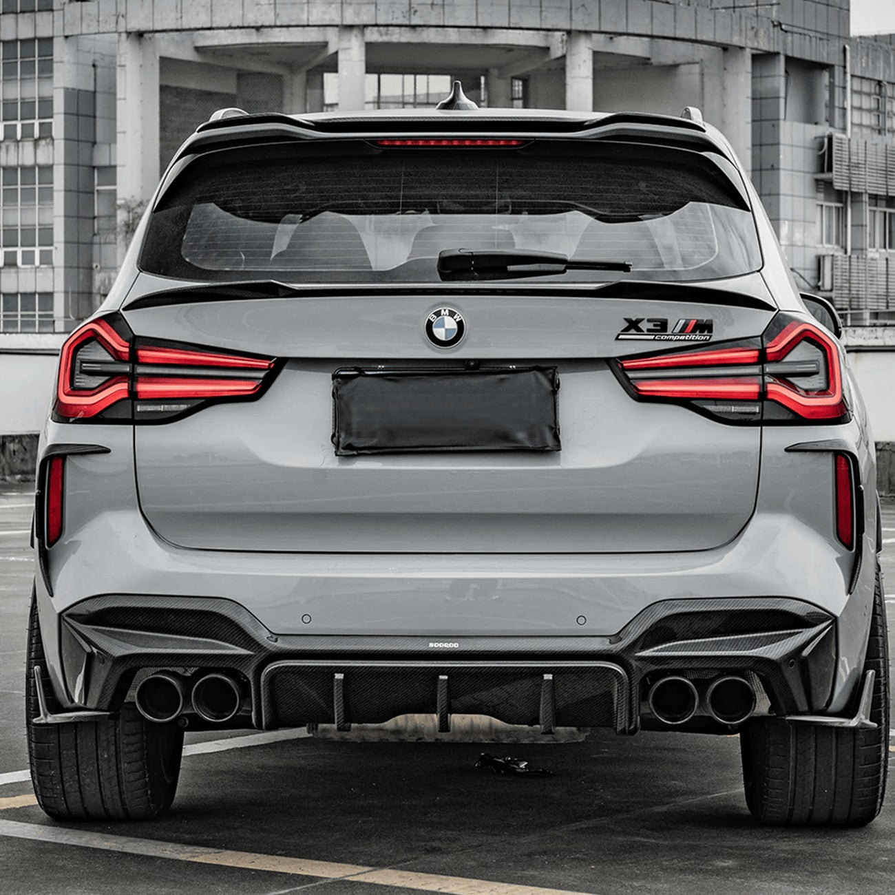 F97 X3M LCI SQ Style Dry Carbon Diffuser