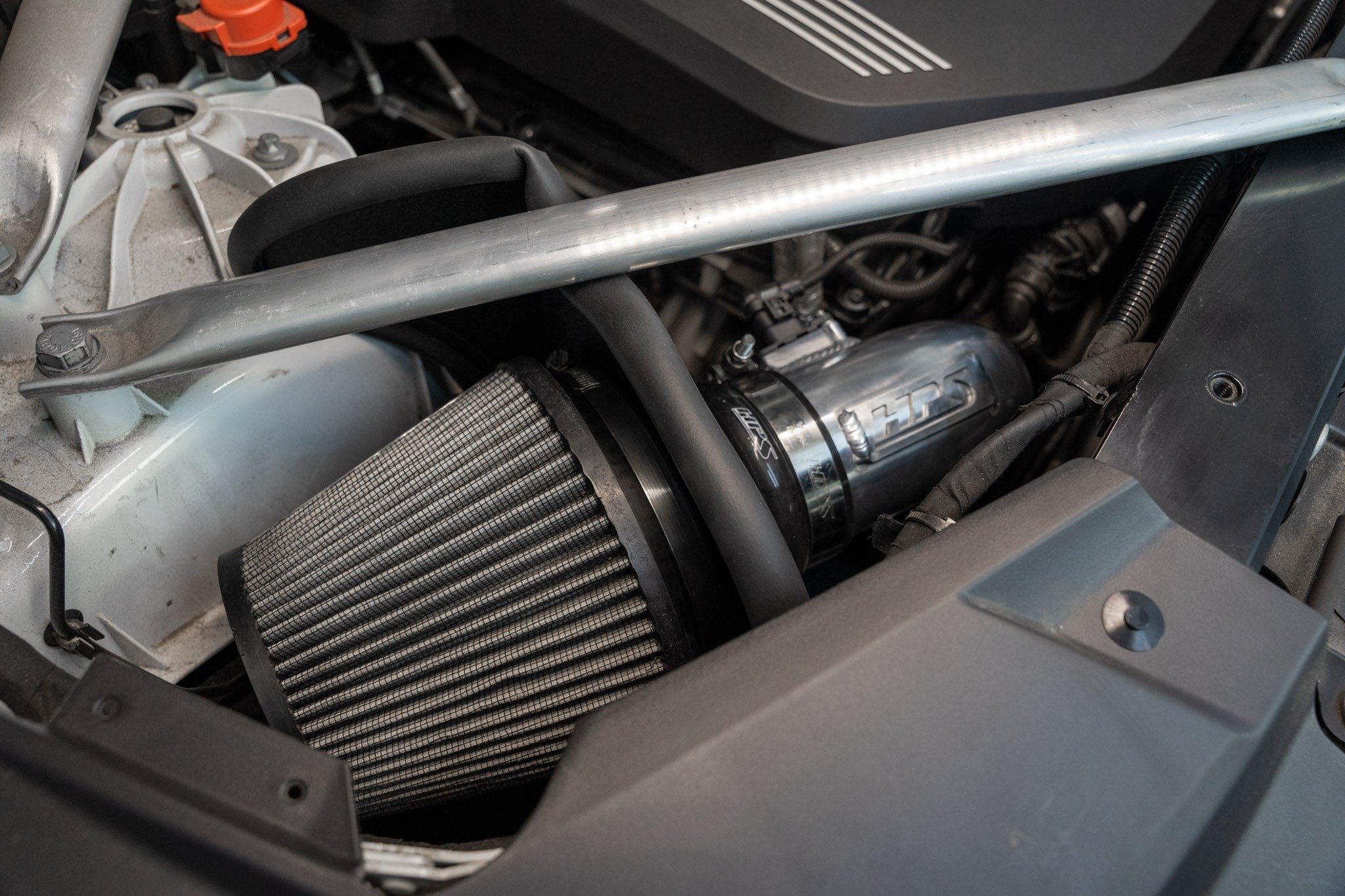 HPS Performance Air Intake Kit 2021-2023 BMW X5 xDrive45e 3.0L Turbo B58 PHEV G05, Includes Heat Shield, 827-702