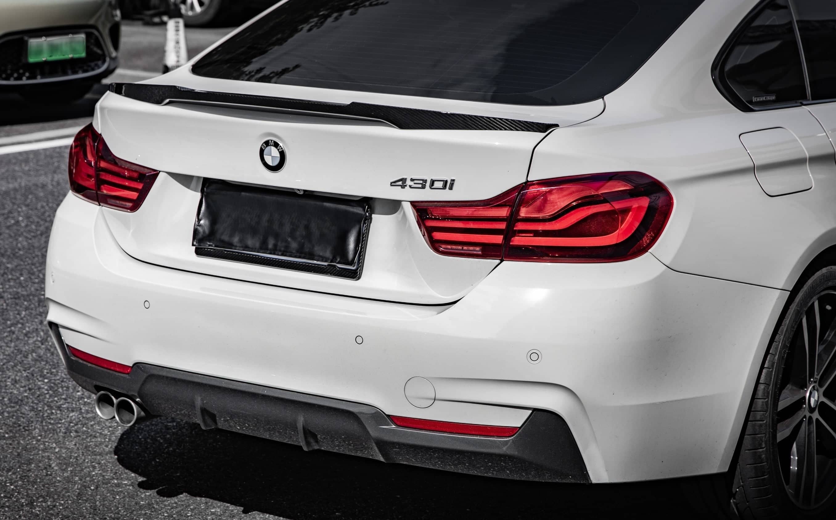F3X M4 Style Dry Carbon Spoiler