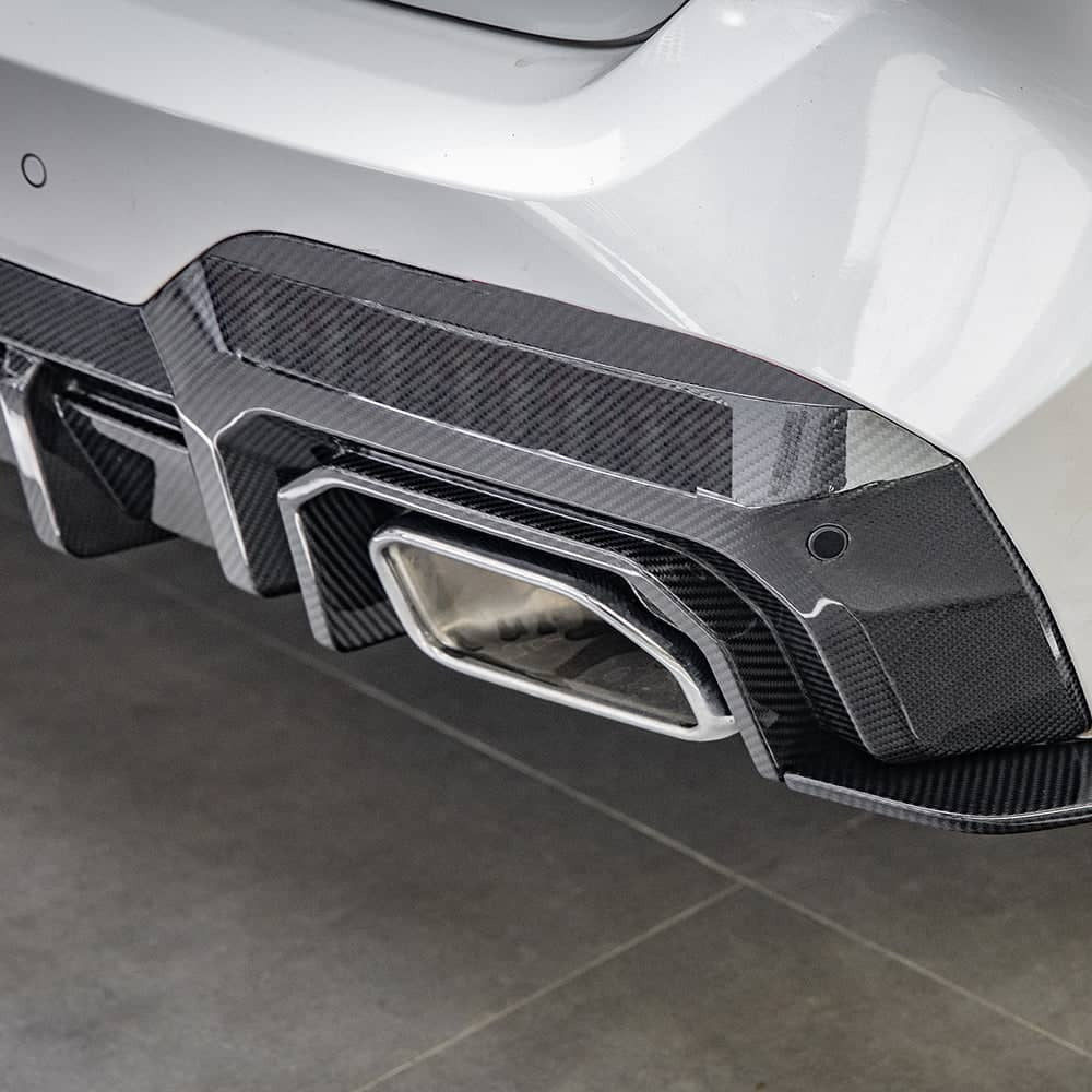 X3 G01 LCI SQ Style Dry Carbon Fiber Diffuser