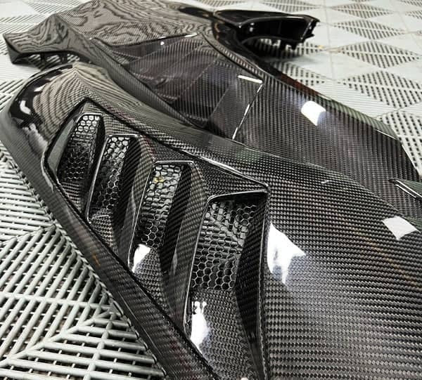 G87 M2 Dry Carbon Fiber Fenders