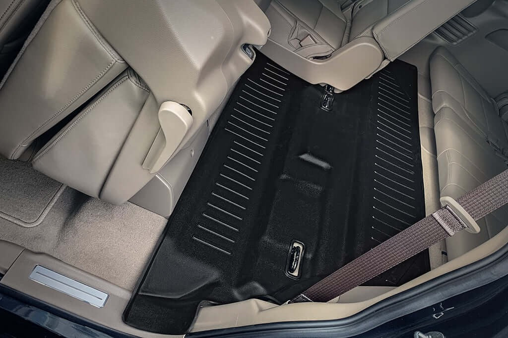 SMARTLINER Floor Mats 3 Rows and Cargo Liner Behind 2nd Row Set Black 2015 - 2020 Tahoe / Yukon (2nd Row Bench)s
