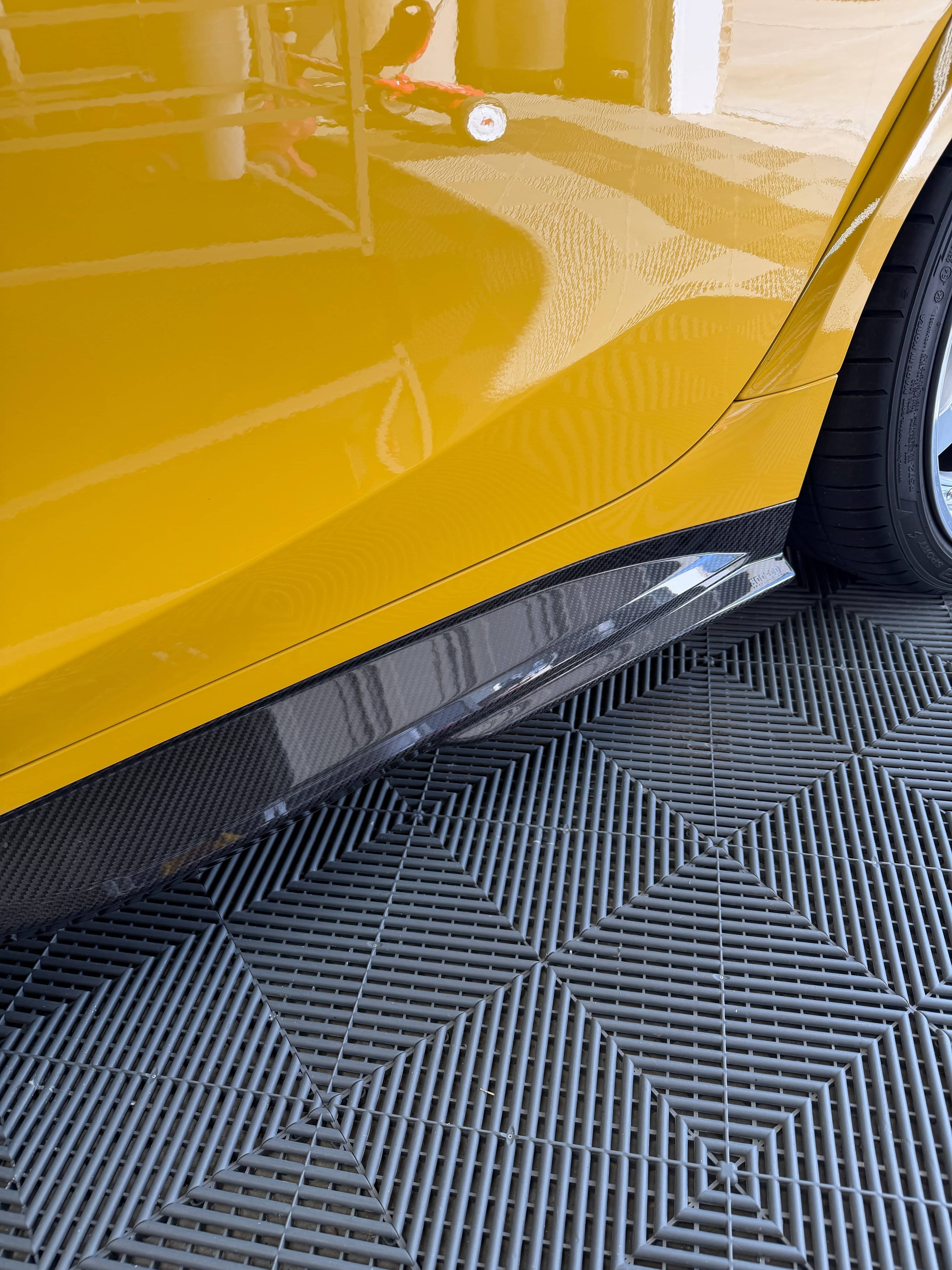 G8X SQ Style Carbon Fiber Side Skirts