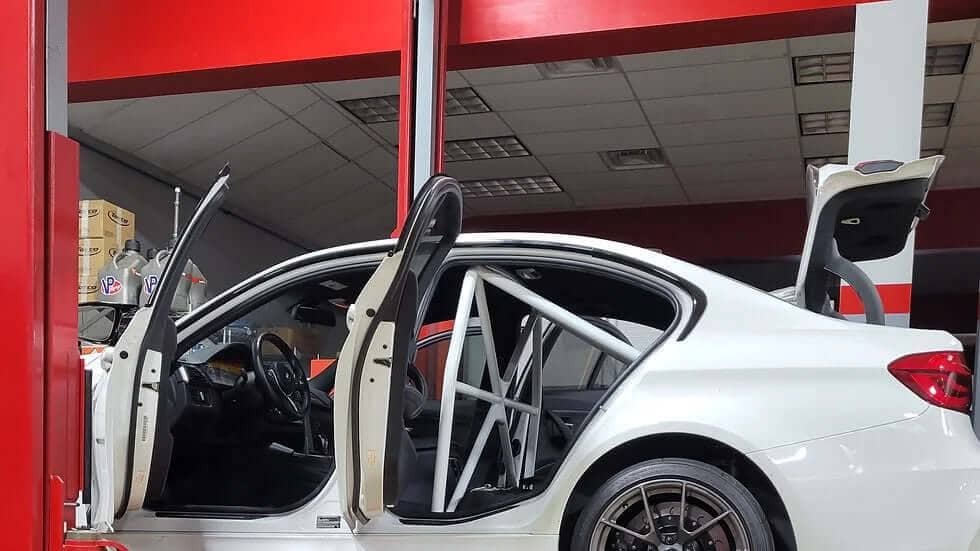 WPM F80 M3 Clubsport Half Cage