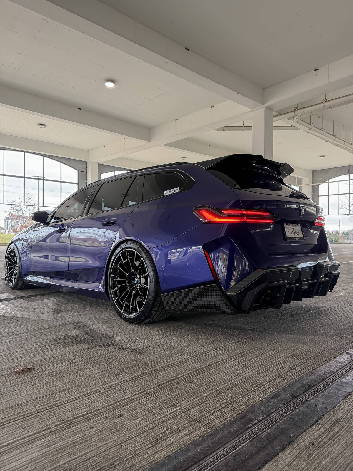 G90/G99 M5 SQ-B Dry Carbon Fiber Rear Diffuser
