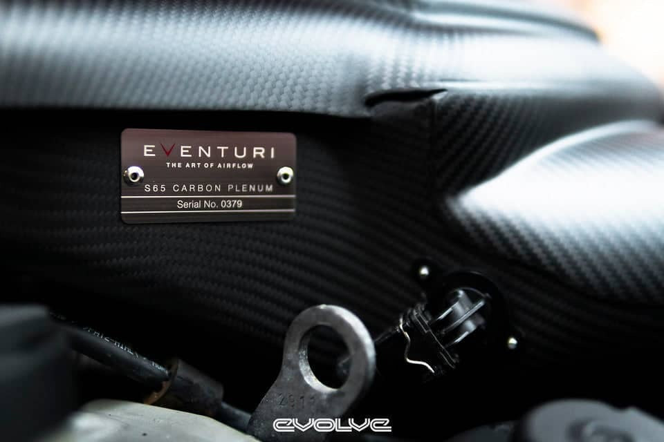 Eventuri BMW E9X M3 (S65) Black Carbon Inlet Plenum - Matte