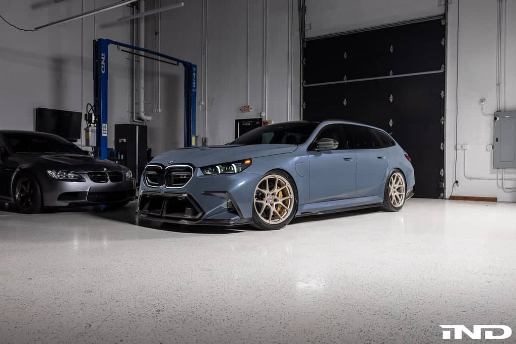 TREVORA G90 / G99 M5 Carbon Fiber PR-1 Side Skirts